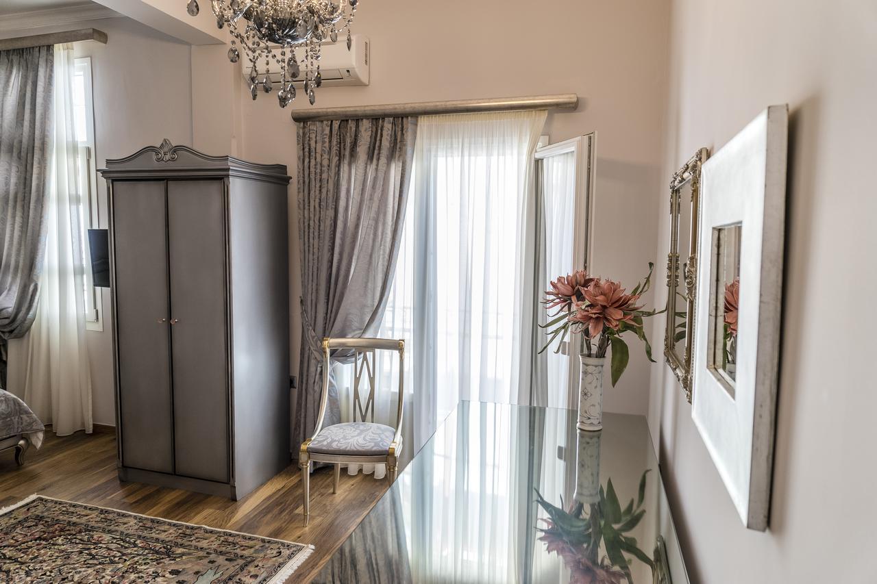 Le Bijou Luxury Rooms & Suites 韦里亚 外观 照片