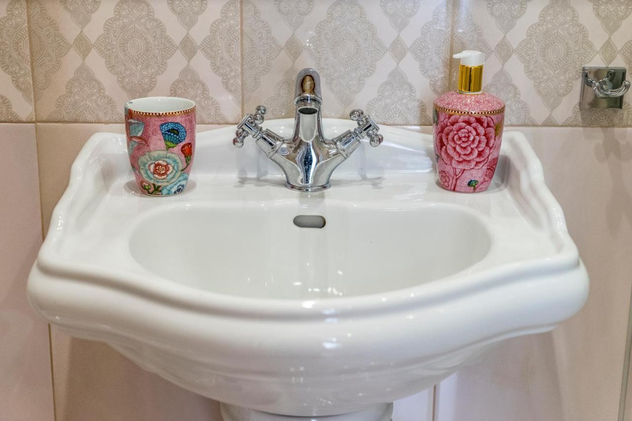 Le Bijou Luxury Rooms & Suites 韦里亚 外观 照片